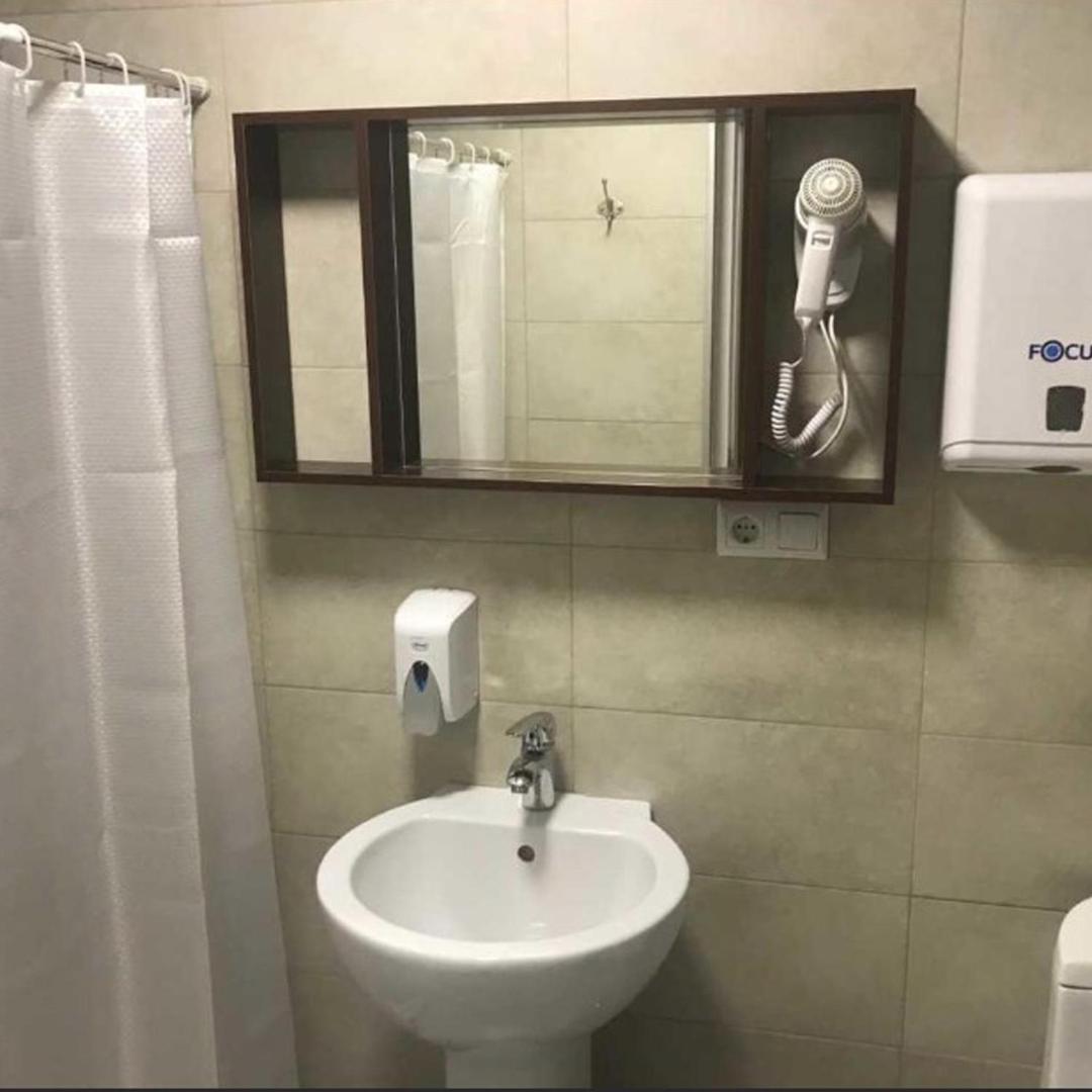 Scary Hostel Тбілісі Екстер'єр фото